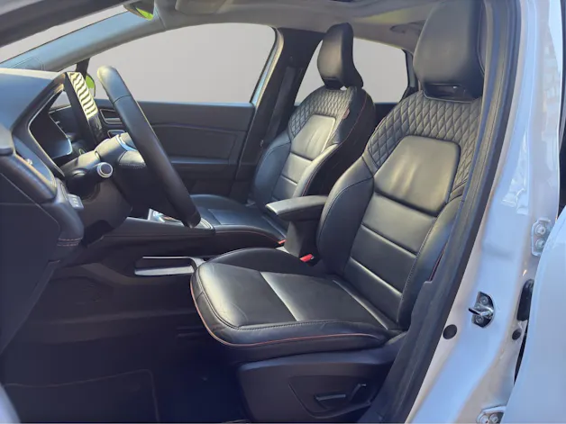 RENAULT Captur 1.6 E-Tech Initiale Paris DHT