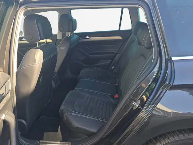 VW Passat Variant 2.0 TDI 200 75th Edition DSG 4m