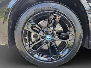 BMW iX1 xDrive 30 M Sport