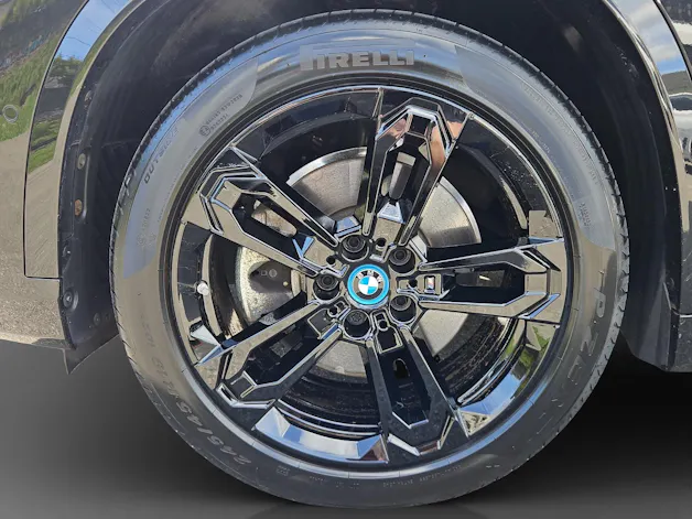 BMW iX1 xDrive 30 M Sport