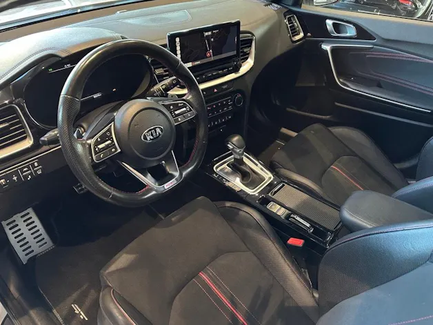 Kia ProCeed 1.6 T-GDi GT DCT