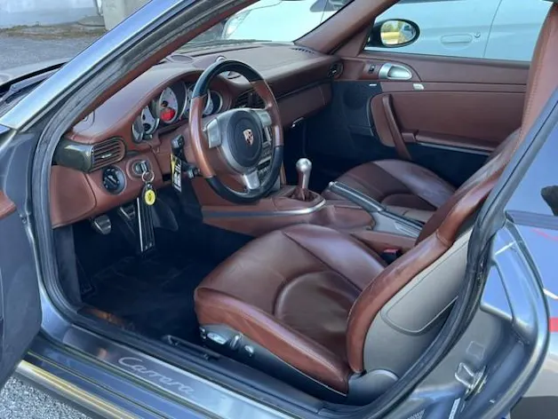 PORSCHE 911 Carrera S
