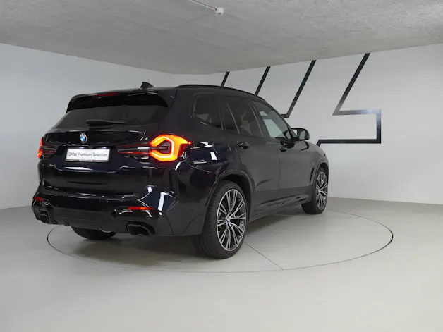 BMW X3 M40i Travel