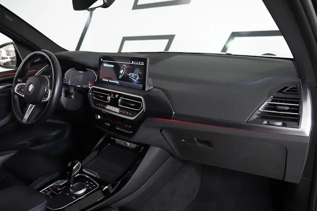 BMW X3 M40i Travel