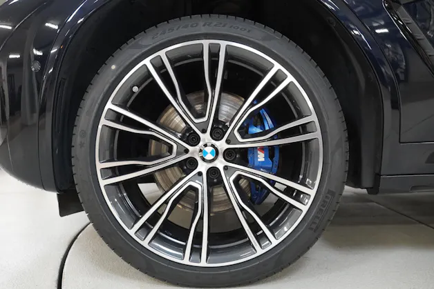 BMW X3 M40i Travel