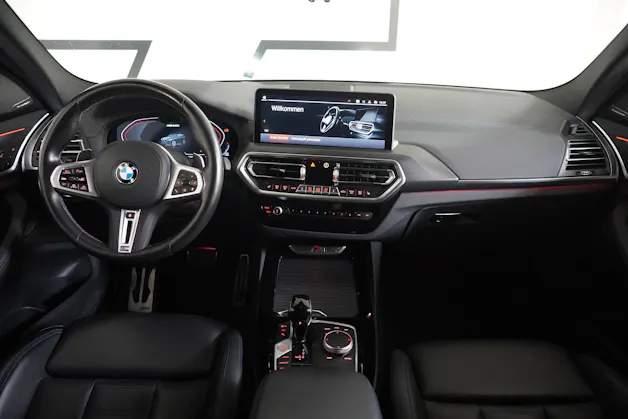 BMW X3 M40i Travel