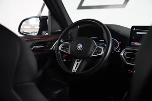 BMW X3 M40i Travel