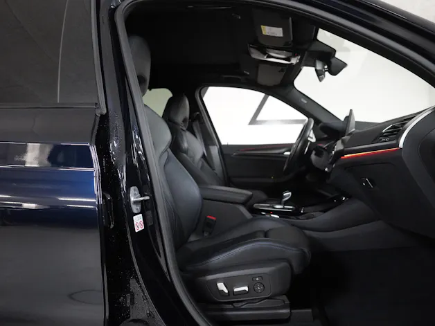 BMW X3 M40i Travel