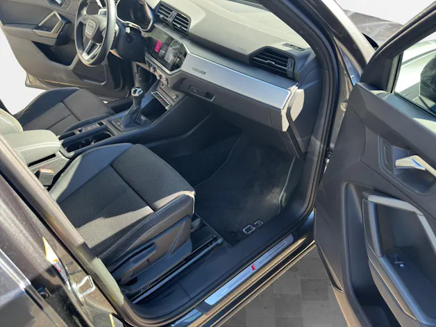 AUDI Q3 40 TFSI S line quattro S-tronic