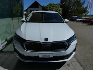 SKODA Octavia Combi 1.5 TSI Selection DSG