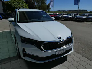 SKODA Octavia Combi 1.5 TSI Selection DSG