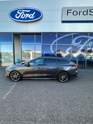 FORD Focus Station Wagon 2.3 EcoB ST X