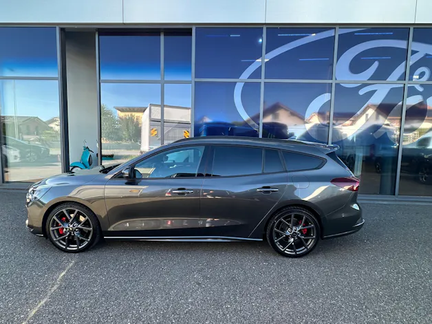 FORD Focus Station Wagon 2.3 EcoB ST X