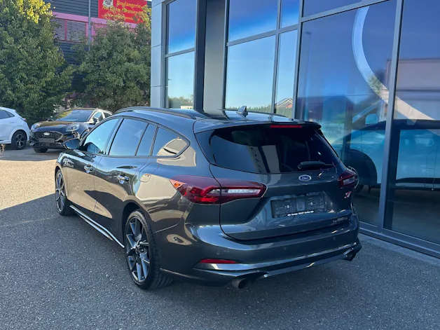 FORD Focus Station Wagon 2.3 EcoB ST X