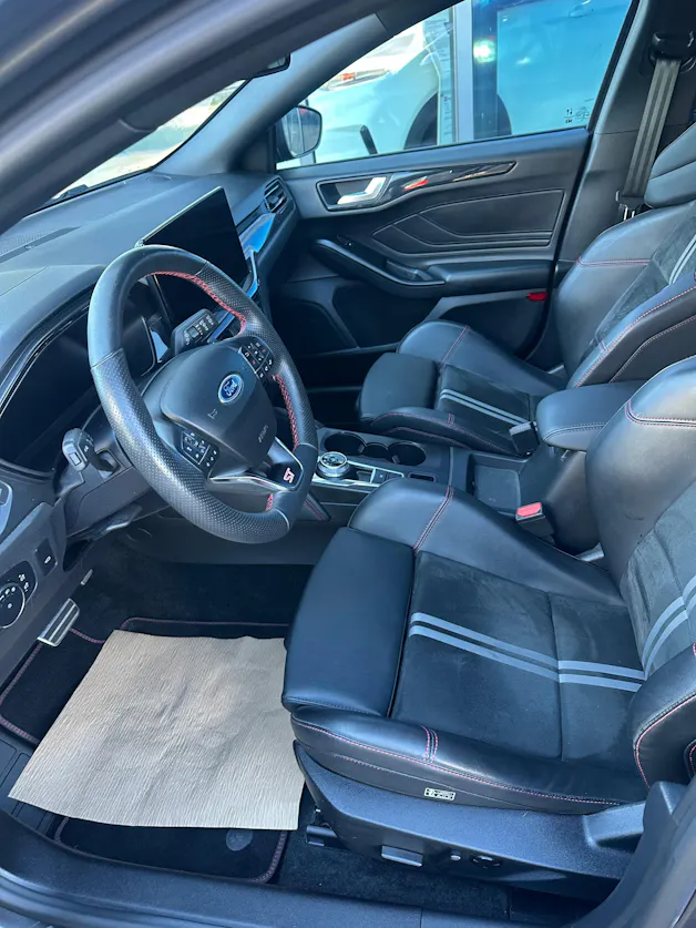 FORD Focus Station Wagon 2.3 EcoB ST X
