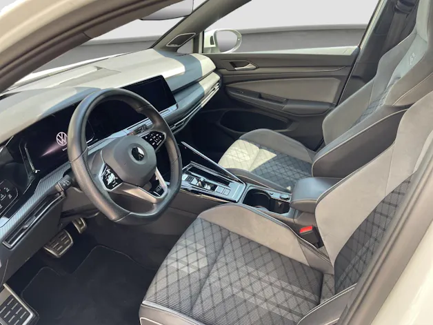 VW Golf 1.5 eTSI mHEV ACT R-Line DSG