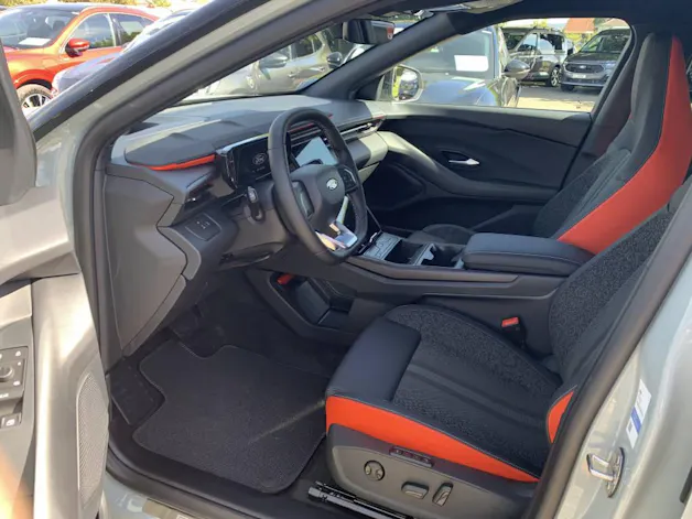 FORD Explorer Extended Range Collection AWD