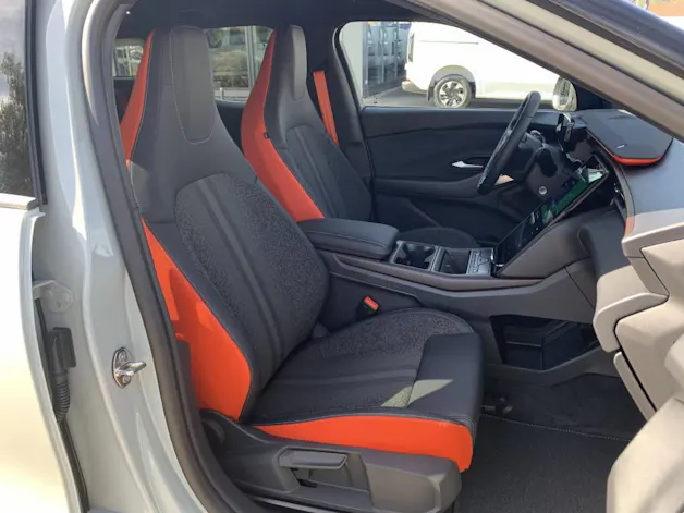FORD Explorer Extended Range Collection AWD