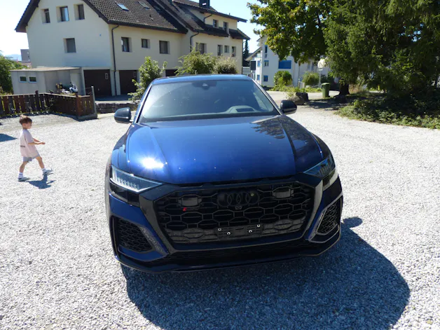 AUDI RSQ8 quattro tiptronic