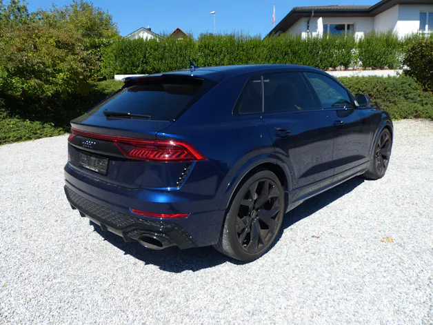 AUDI RSQ8 quattro tiptronic