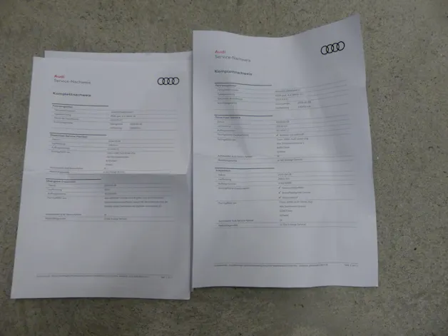 AUDI RSQ8 quattro tiptronic