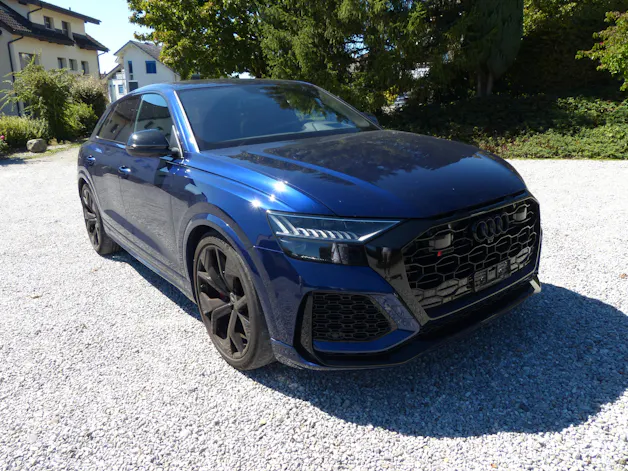 AUDI RSQ8 quattro tiptronic