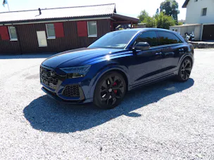 AUDI RSQ8 quattro tiptronic