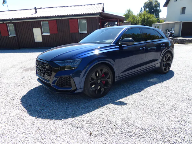 AUDI RSQ8 quattro tiptronic