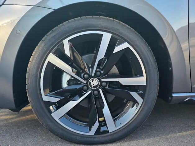 SKODA Scala 1.5 TSI Monte Carlo DSG