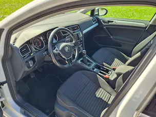 VW Golf 1.4 TSI Cup *8-fach bereift+ab MFK*