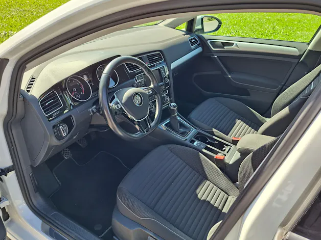 VW Golf 1.4 TSI Cup *8-fach bereift+ab MFK*