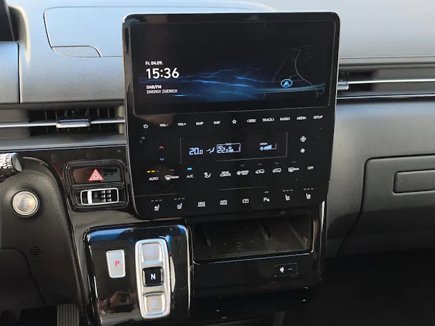 HYUNDAI Staria Wagon 1.6 GDi HEV Vertex