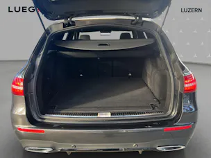 MERCEDES-BENZ E 220 d T 4Matic AMG Line 9G-Tronic
