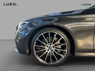 MERCEDES-BENZ E 220 d T 4Matic AMG Line 9G-Tronic