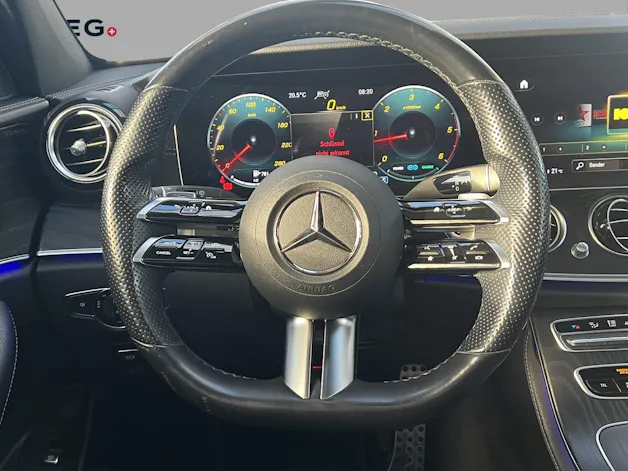MERCEDES-BENZ E 220 d T 4Matic AMG Line 9G-Tronic
