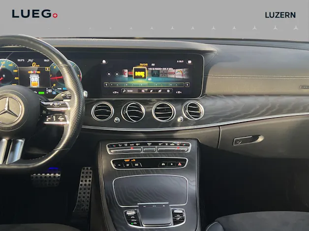 MERCEDES-BENZ E 220 d T 4Matic AMG Line 9G-Tronic