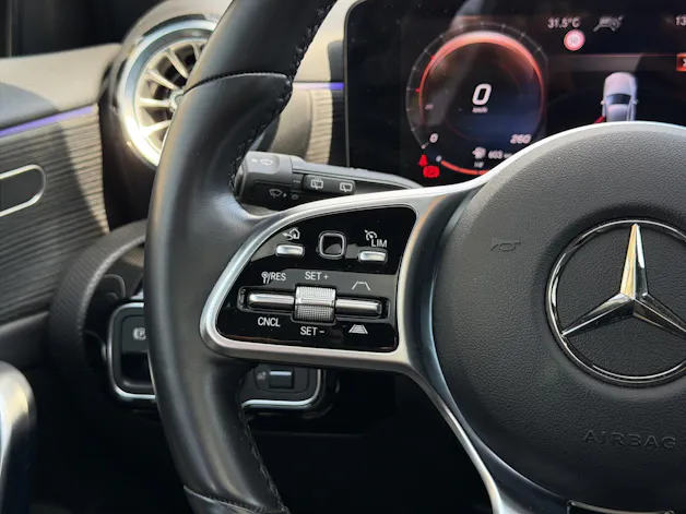 MERCEDES-BENZ A 250e Progressive 8G-DCT