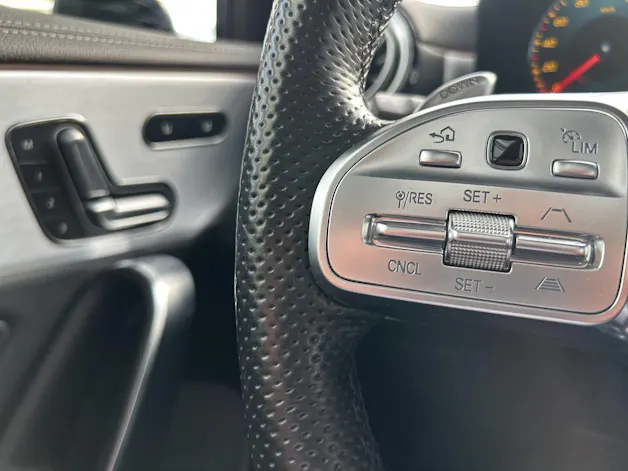 MERCEDES-BENZ A 35 AMG 4Matic Speedshift