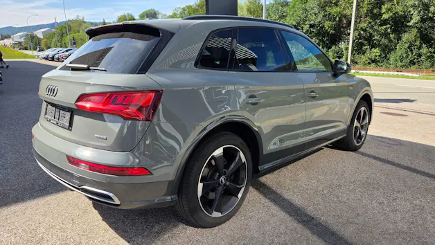 AUDI Q5 2.0 TFSI sport quattro S-tronic