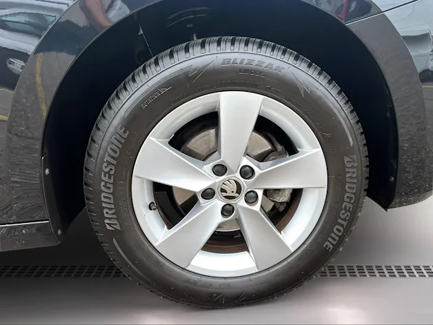 SKODA Fabia 1.0 TSI Ambition