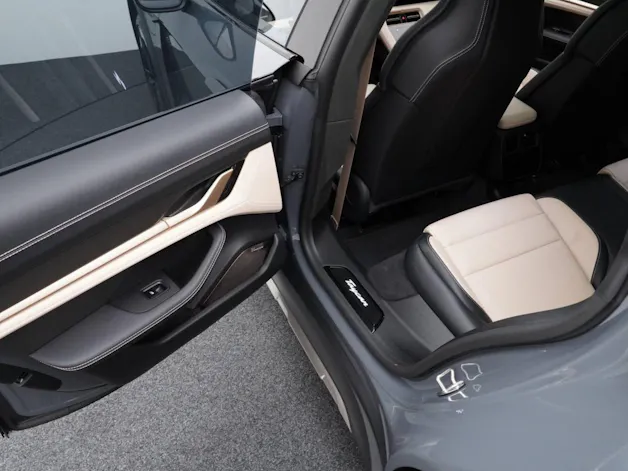 PORSCHE Taycan Turbo Cross Turismo