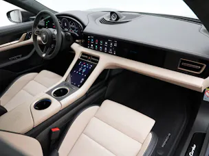 PORSCHE Taycan Turbo Cross Turismo