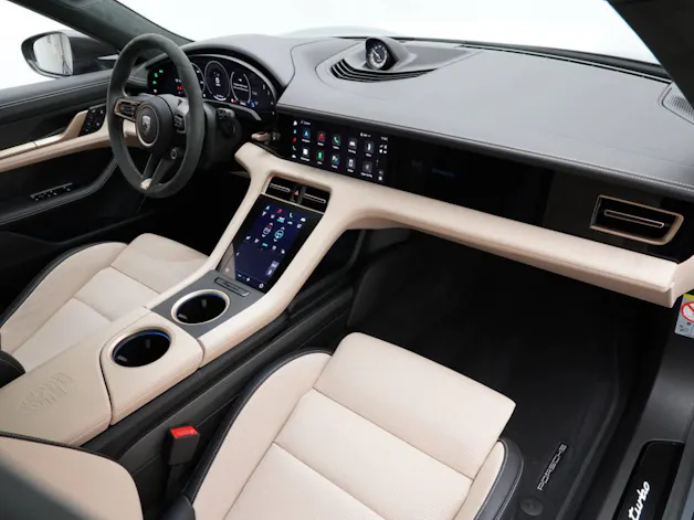 PORSCHE Taycan Turbo Cross Turismo