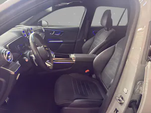 MERCEDES-BENZ GLC 200 4M - AMG / 360 Grad Kamera / DISTRONIC / AHK