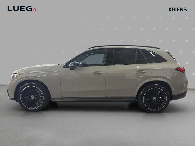 MERCEDES-BENZ GLC 200 4M - AMG / 360 Grad Kamera / DISTRONIC / AHK