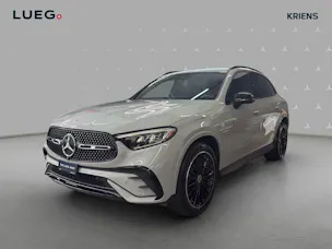 MERCEDES-BENZ GLC 200 4M - AMG / 360 Grad Kamera / DISTRONIC / AHK