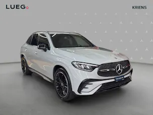 MERCEDES-BENZ GLC 200 4M - AMG / 360 Grad Kamera / DISTRONIC / AHK