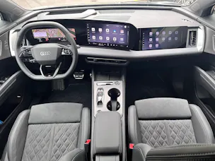 AUDI Q4 e-tron SUV quattro performance