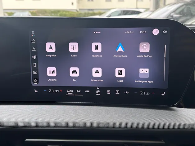 AUDI Q4 e-tron SUV quattro performance