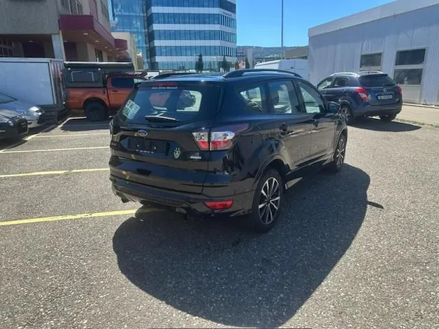 FORD Kuga 1.5 SCTi ST Line High 2WD